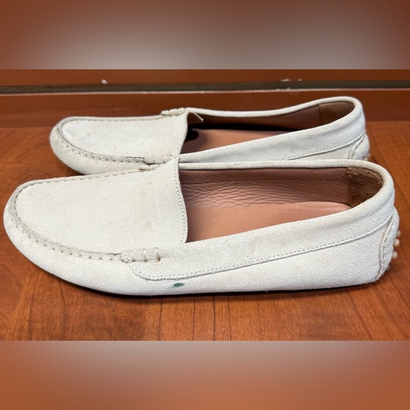 Women's Cream Moccasins - Picture 9 of 9